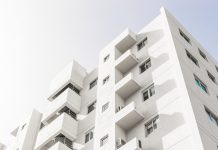 White Roofs Most Effective in Combating Urban Heat