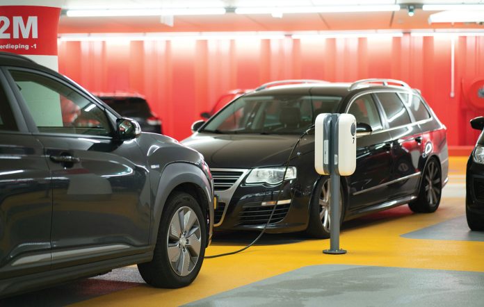 michael-fousert-T_D-vzJu5SU-unsplash